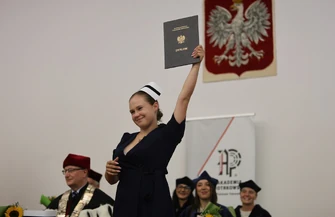     Tak wyglądało czepkowanie w Akademii Piotrkowskiej