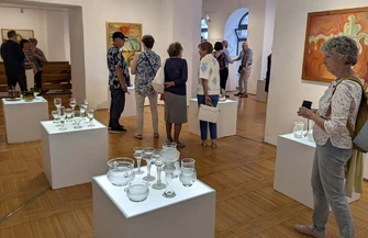 Wystawa szkła Barbary Urbańskiej-Miszczyk w ODA