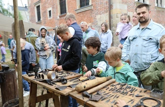 Piknik historyczny w Piotrkowie Trybunalskim przyciągnął tłumy mieszkańców