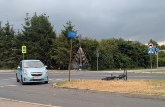 Zdarzenie z udziałem rowerzysty na ul. Łódzkiej. Policja wyjaśnia okoliczności