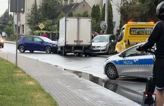 Trzy samochody zderzyły się na skrzyżowaniu w Siomkach. Droga była całkowicie zablokowana