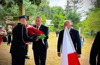 Hołd dla bohaterów polskiej wsi