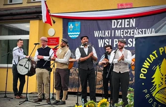 Hołd dla bohaterów polskiej wsi