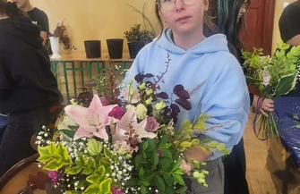 Nowe kwalifikacje uczniów ZSCKU w Czarnocinie dzięki kursowi florystyki
