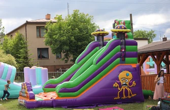 Rodzinna zabawa i moc atrakcji. Tak rozpoczęli wakacje w Sulejowie