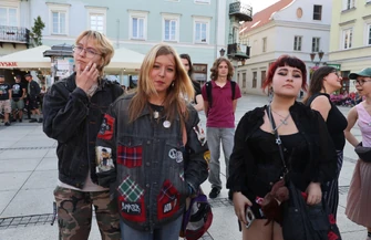 Kolejny koncert z cyklu Trybunalskie Granie odbył się w Rynku Trybunalskim. Tym razem publiczność rozgrzał zespół Hańba