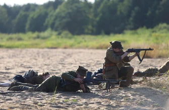 Forsowanie Pilicy w Sulejowie. Tłumy na historycznym widowisku
