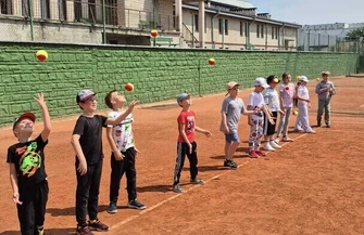 Wakacje z tenisem aktywnie i na sportowo z OSIR-em