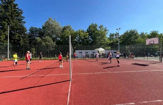 W Dąbrowie nad Czarną rozegrano turniej siatkówki o Puchar Wójta Gminy Aleksandrów. Do sportowej rywalizacji przystąpiło sześć drużyn reprezentujących sołectwa. Najlepsza okazała się ekipa z Wólki Skotnickiej.