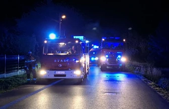 Groźny wypadek z udziałem quada w Papieżach pod Piotrkowem. Pojazd przygniotł kierującego. Mężczyzna jest w ciężkim stanie