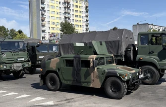Powiatowy Dzień Wojska Polskiego w Radomsku. Defilada i piknik wojskowy w Strzałkowie