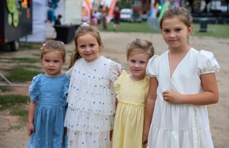 Drugi dzień Dni Sulejowa. Na scenie Jaś Marczewski Jasny Plan i Mr. President z hitem Coco Jumboo a na koniec dyskoteka pod chmurką z Pewex Party. Tak bawili się mieszkańcy