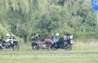 Zderzenie dwóch motocykli na skrzyżowaniu w Piotrkowie. 1500 zł mandatu i 12 punktów