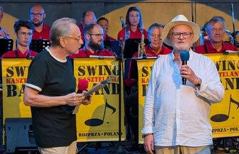 Trybunalski Dancing Swing nietypowa potańcówka w Piotrkowie Trybunalskim. Swing i muzyka na żywo porwały mieszkańców do tańca