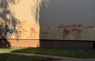 Nielegalne graffiti w Piotrkowie Trybunalskim. Mieszkańcy płacą za wandali