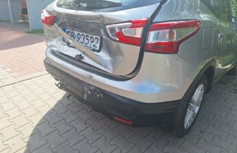 Na ul. Sulejowskiej w Piotrkowie zderzyły się dwa samochody osobowe