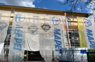 Medyk po wielkiej metamorfozie. Oficjalnie odebrano zmodernizowany budynek i otwarto nowe pracownie