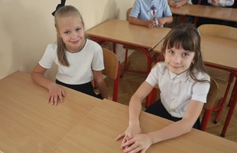 Wakacje się skończyły. Uczniowie wrócili do szkół. Tak rozpoczął się nowy rok w SP nr 10 w Piotrkowie