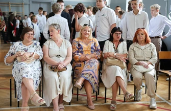 Uroczyste rozpoczęcie roku w TPS-ie. Zespół Szkół Ponadpodstawowych nr 1 im. rtm. Witolda Pileckiego rozpoczął rok szkolny 20262027