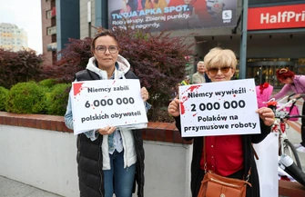II Marsz Niepodległości z okazji 87. rocznicy wybuchu II wojny światowej zorganizowany przez Ruch Obrony Granic i Klub Gazety Polskiej przeszedł ulicami Piotrkowa