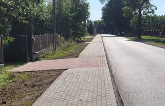 Zakończyła się budowa chodnika w Kolonii Plucice