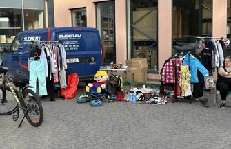 Wyprzedaż garażowa na Szczekanicy. 20 rodzin wystawiło swoje stoiska