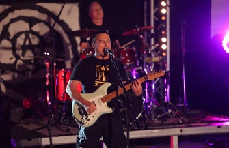Dezerter zrobił swoje. Tłum pogo i punkowy wieczór w Piotrkowie FOTO