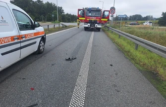 Zderzenie trzech aut i zaskakujące odkrycie policjantów. Jeden z kierowców był poszukiwany