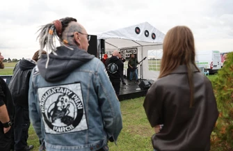 Alternatywny Odlot za nami. Rock punk i hardcore zabrzmiały na piotrkowskim lotnisku