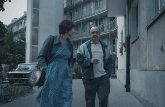 Historia Kuroniów, nowy horror i Picasso w Warszawie. Sprawdź repertuar Heliosa