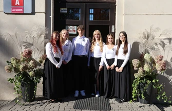 120 lat piotrkowskiego TPS-u. Jubileusz i nowy sztandar szkoły